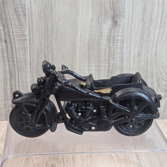 VINTAGE CAST IRON MOTORCYCLE WITH SIDE CAR DECOR